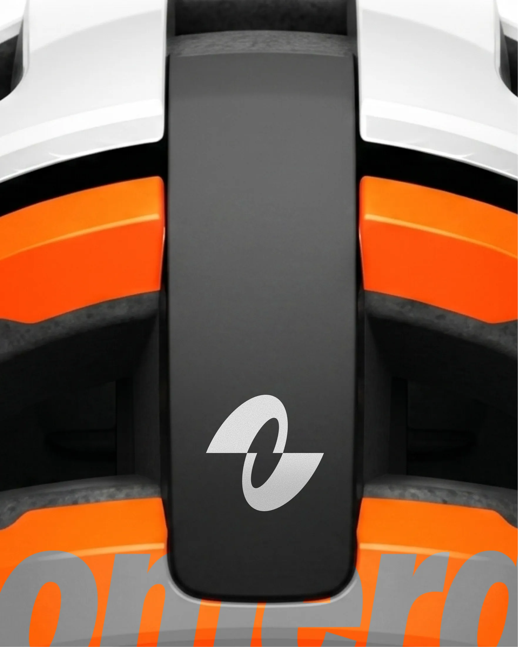 BOOMERANG.